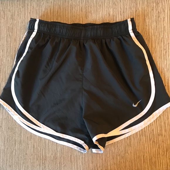 dark gray nike shorts